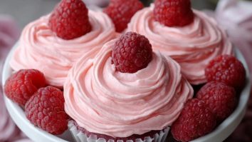 Himbeer-Buttercreme-Frosting