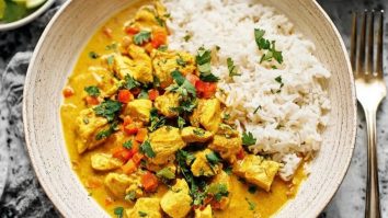 Kokosnuss-Curry-Hähnchen