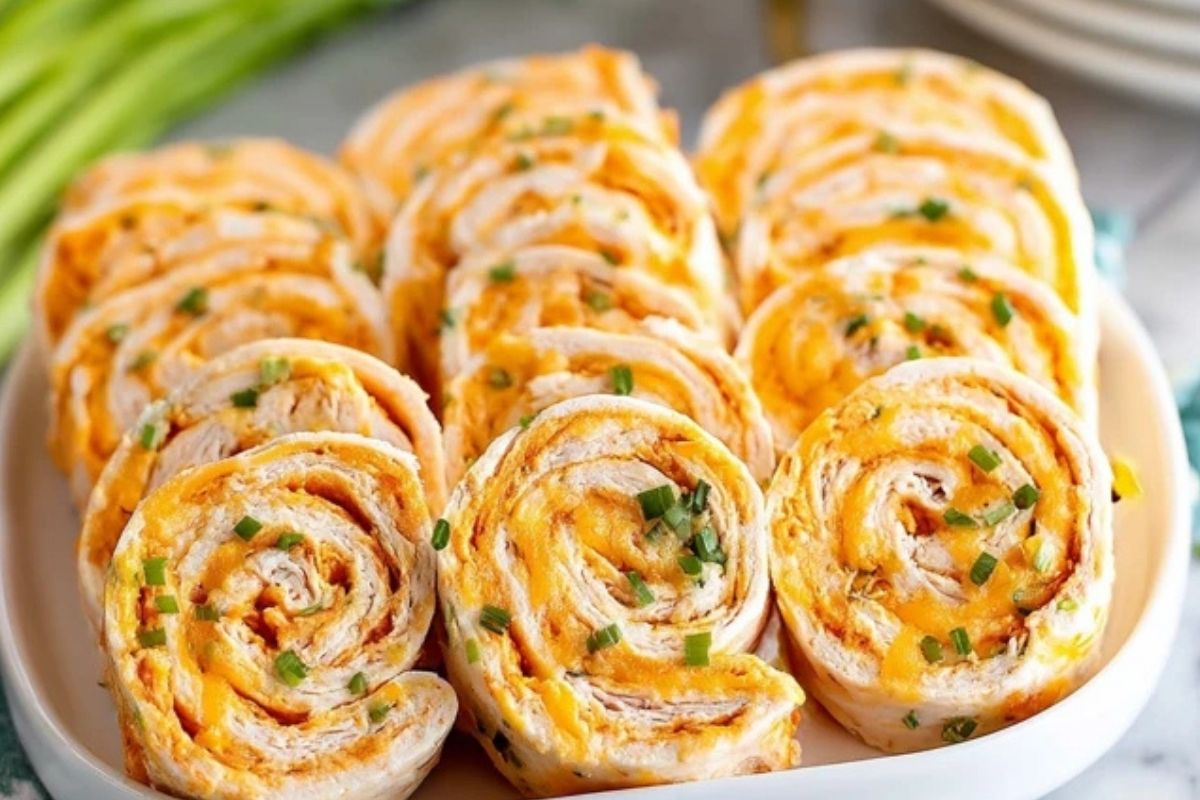 Einfache Buffalo-Hühnchen-Röllchen