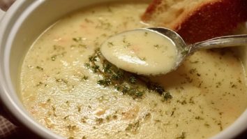 Einfache Französische Knoblauchsuppe