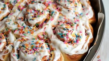 Geburtstagskuchen Zimtschnecken