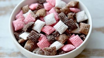 Süßer Und Einfacher Neapolitaner Snackmix